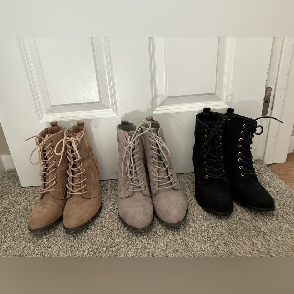 Journee Baylor Boots